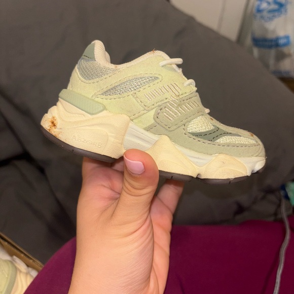 New Balance Kids' Sneakers - Picture 7 of 8